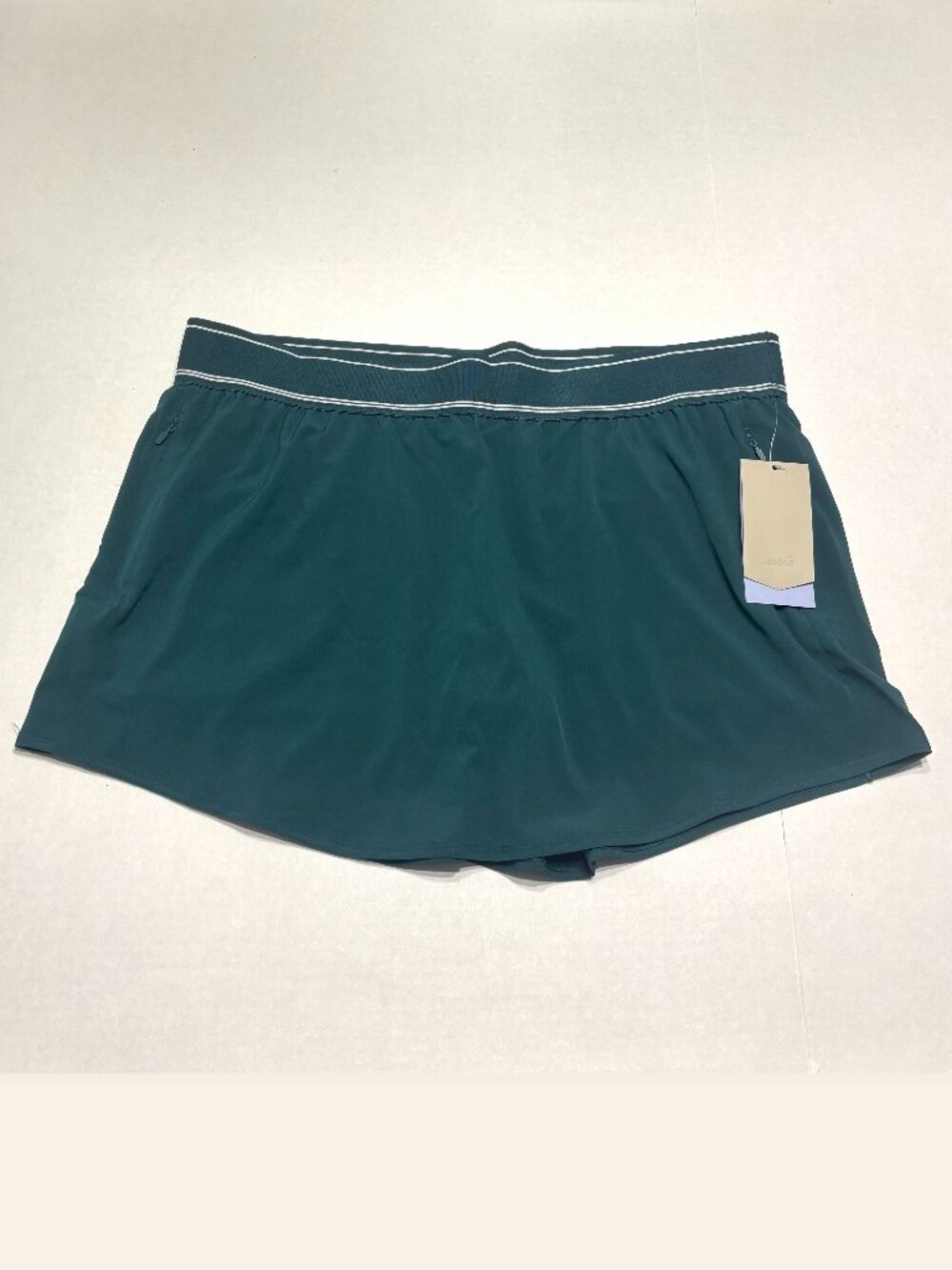 NWT Avia Women's Curved Hem Skort